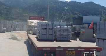 娄底 芝麻白仿形路沿石，直形路沿石