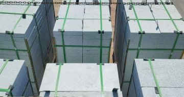 娄底 芝麻白花岗岩5公分地铺石 花岗岩厂家工厂装车日常