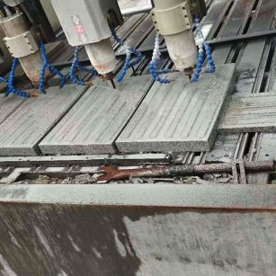 娄底 芝麻白花岗岩荔枝面盲道雕刻