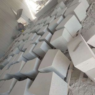 娄底 白麻花岗岩异形坐凳