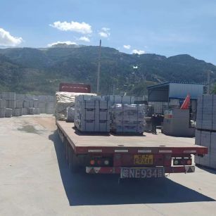 娄底 芝麻白仿形路沿石，直形路沿石