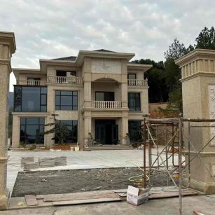 娄底 黄金麻花岗岩别墅雕花外墙干挂配上门口雕花罗马柱