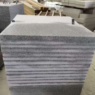 娄底 芝麻白5公分火烧地铺成品，900*400，规格可定制