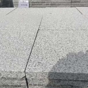 娄底 白麻花岗岩石材推荐 荔枝面地铺石