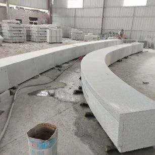 娄底芝麻白花岗岩石板材 园林光面弧形坐凳