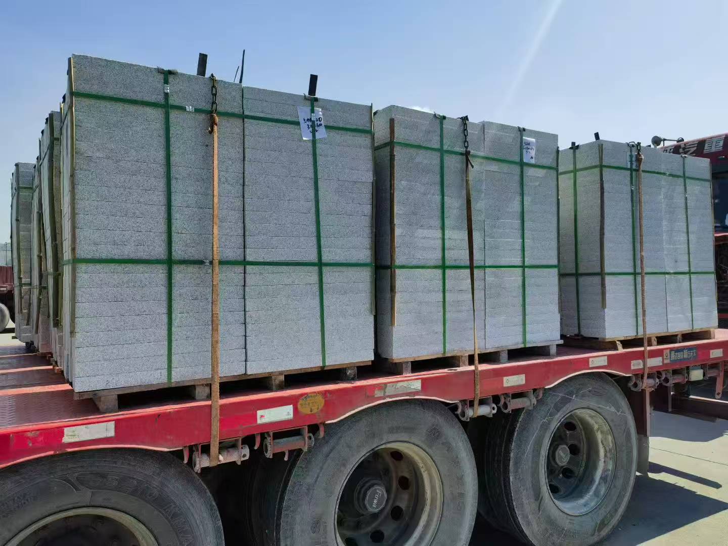 娄底芝麻白花岗岩出货日常地铺石