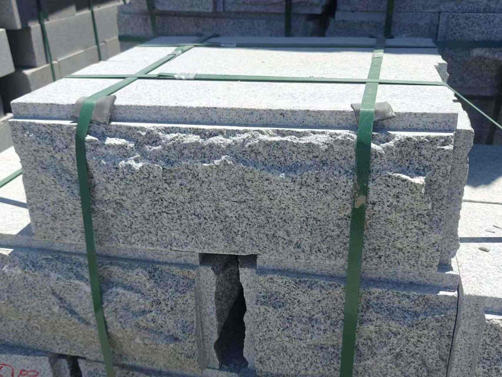 娄底 芝麻白花岗岩自然面成品