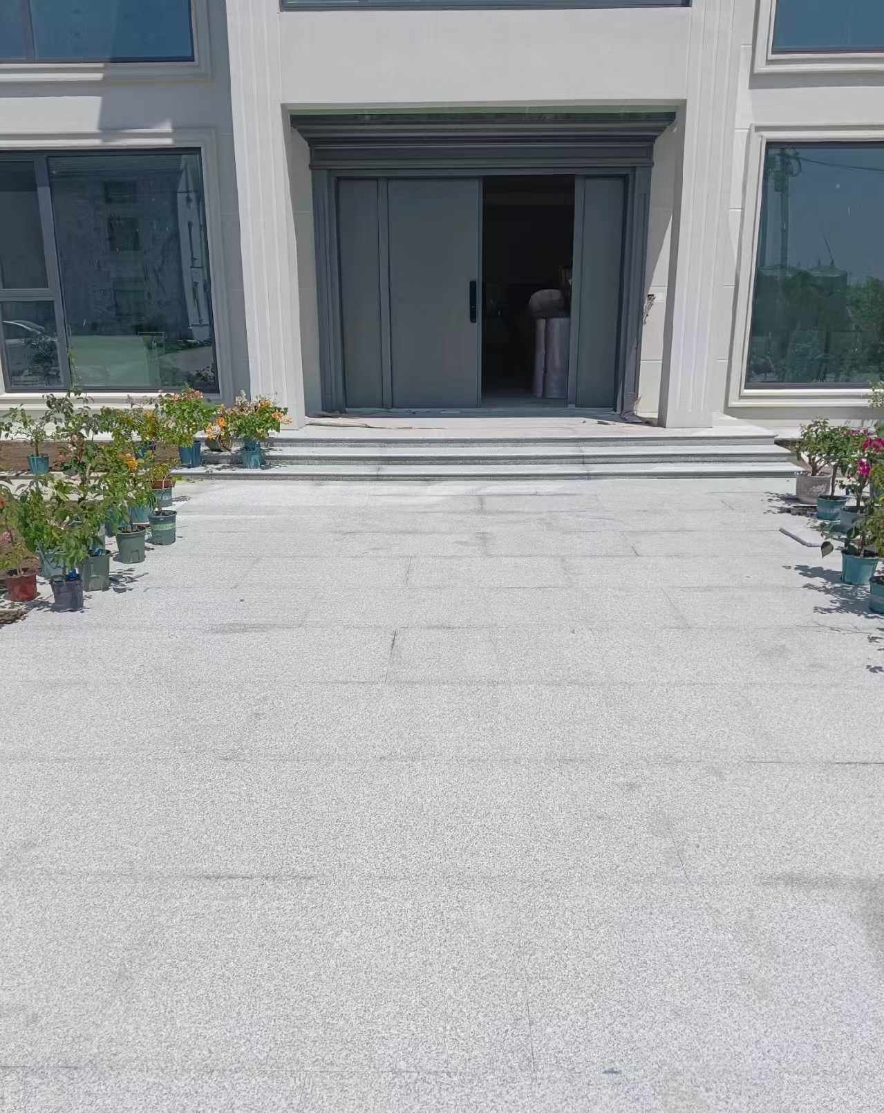 娄底 芝麻白花岗岩地铺石地面铺装