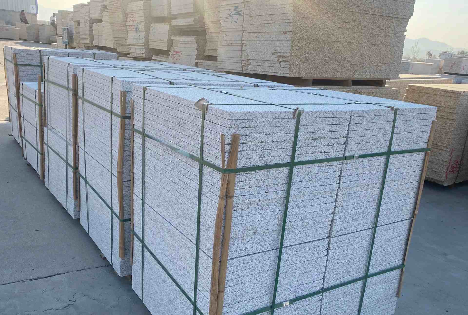 娄底 白麻花岗岩荔枝面地铺石