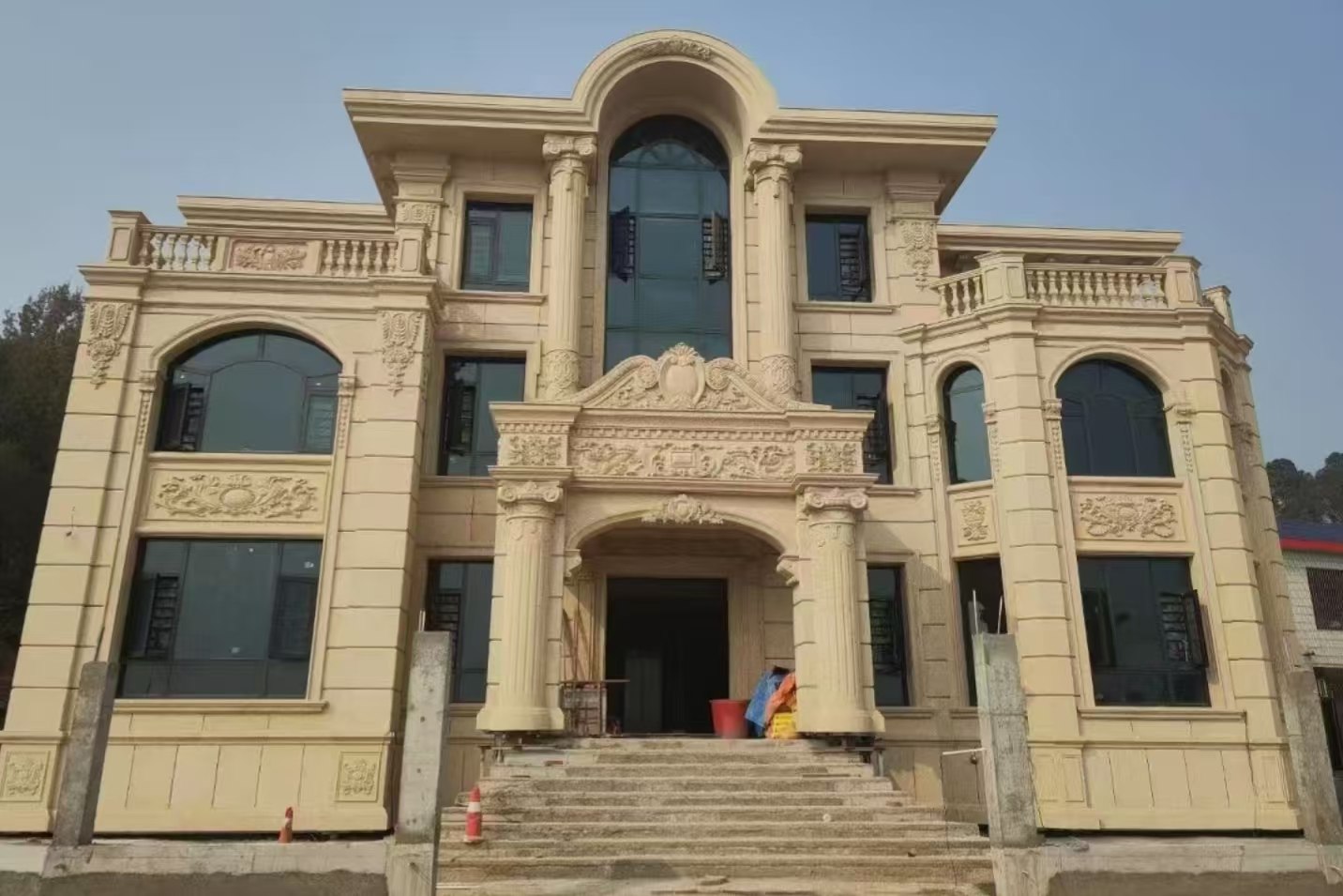 娄底 黄金麻花岗岩别墅外墙干挂