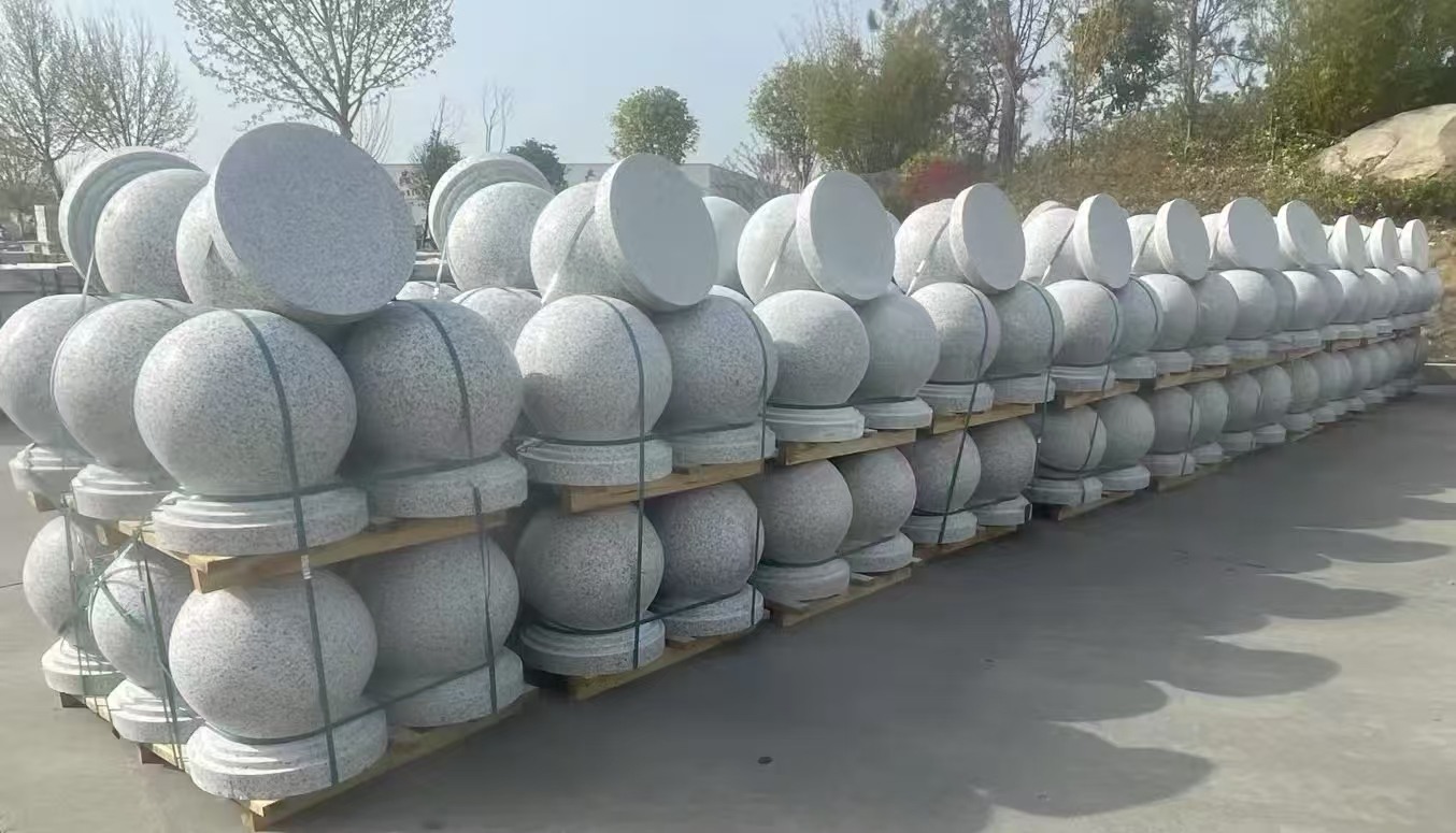 娄底 白麻花岗岩石材圆球，石球，挡车球，隔离球，景观石球，风水球等