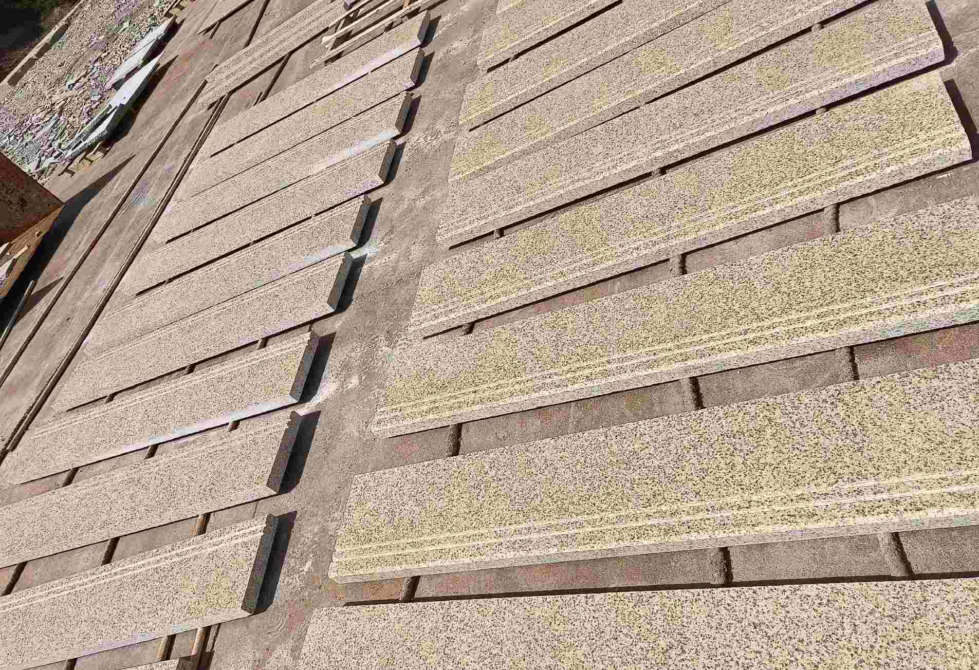 娄底 黄金麻花岗岩光面楼梯踏步