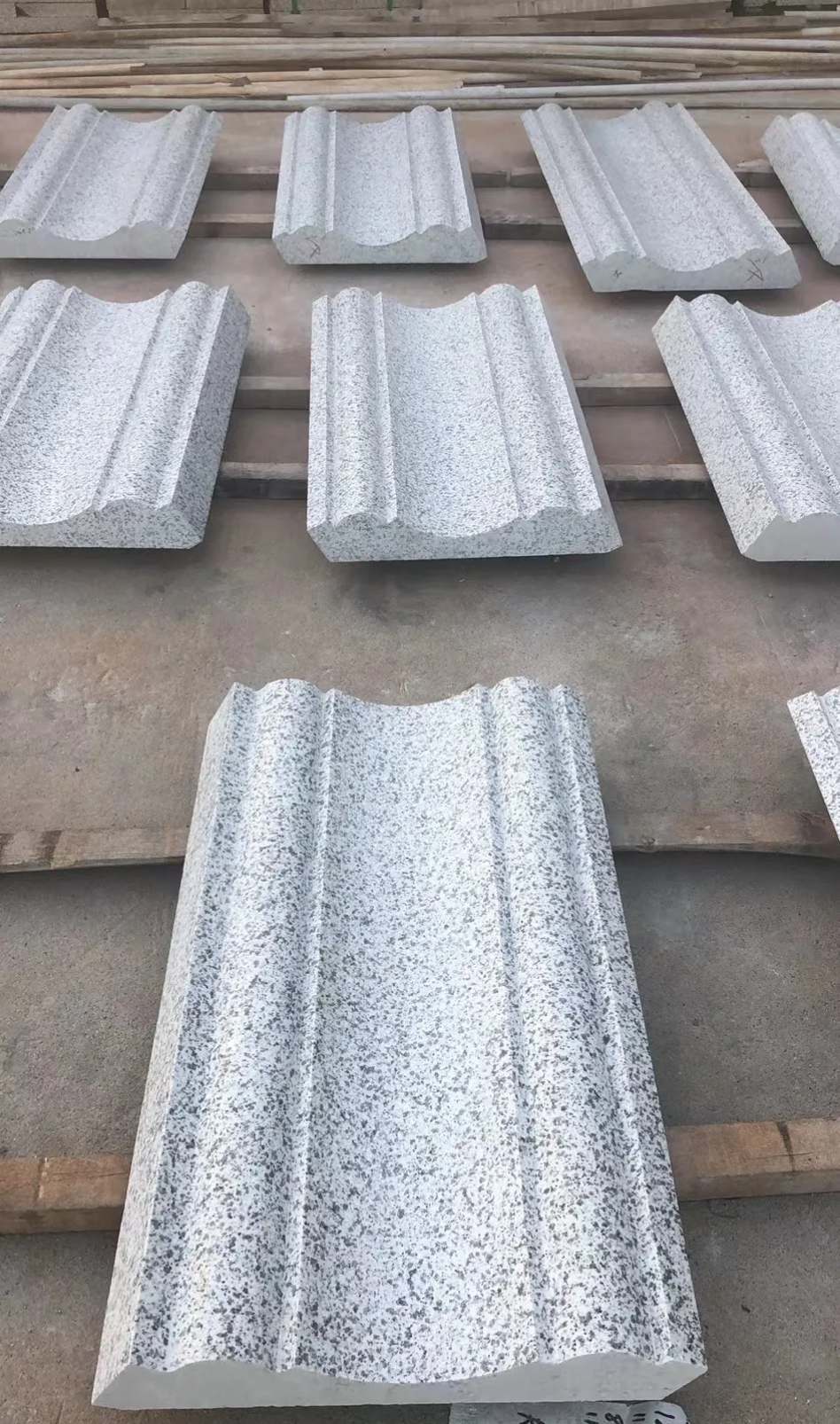 娄底 白麻花岗岩光面别墅线条