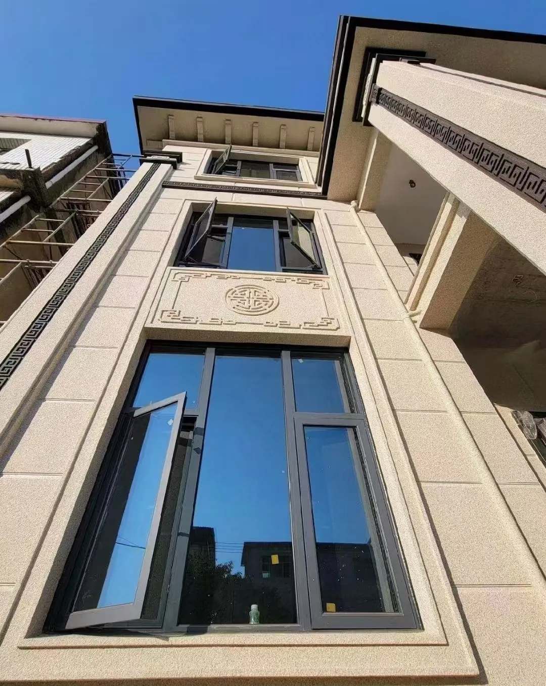 娄底 黄金麻荔枝面别墅外墙干挂效果展示