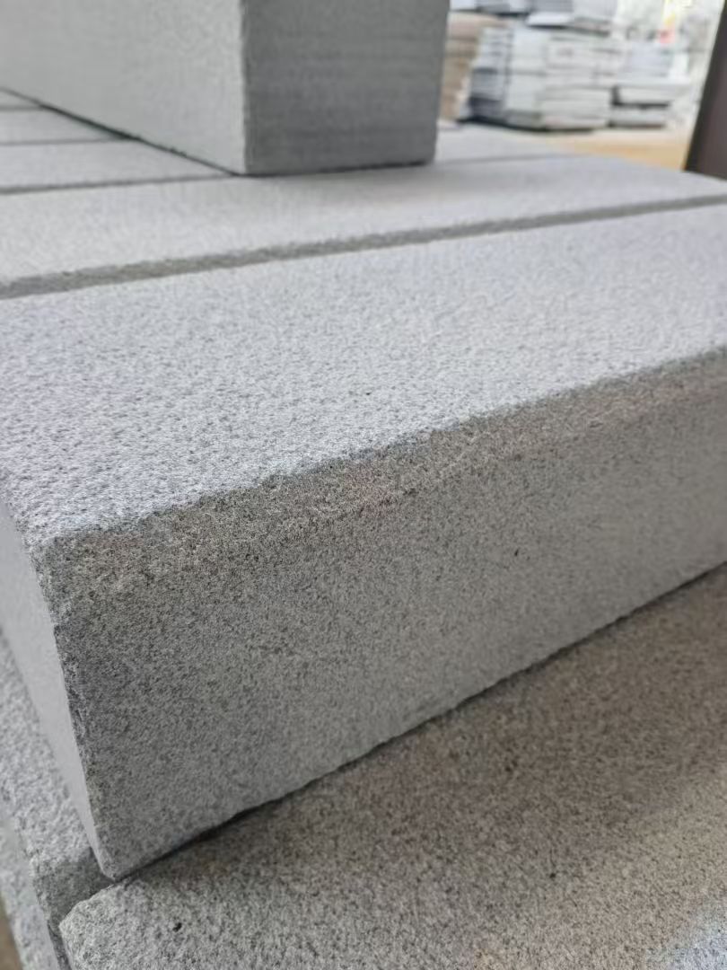 娄底 芝麻灰荔枝面路沿石