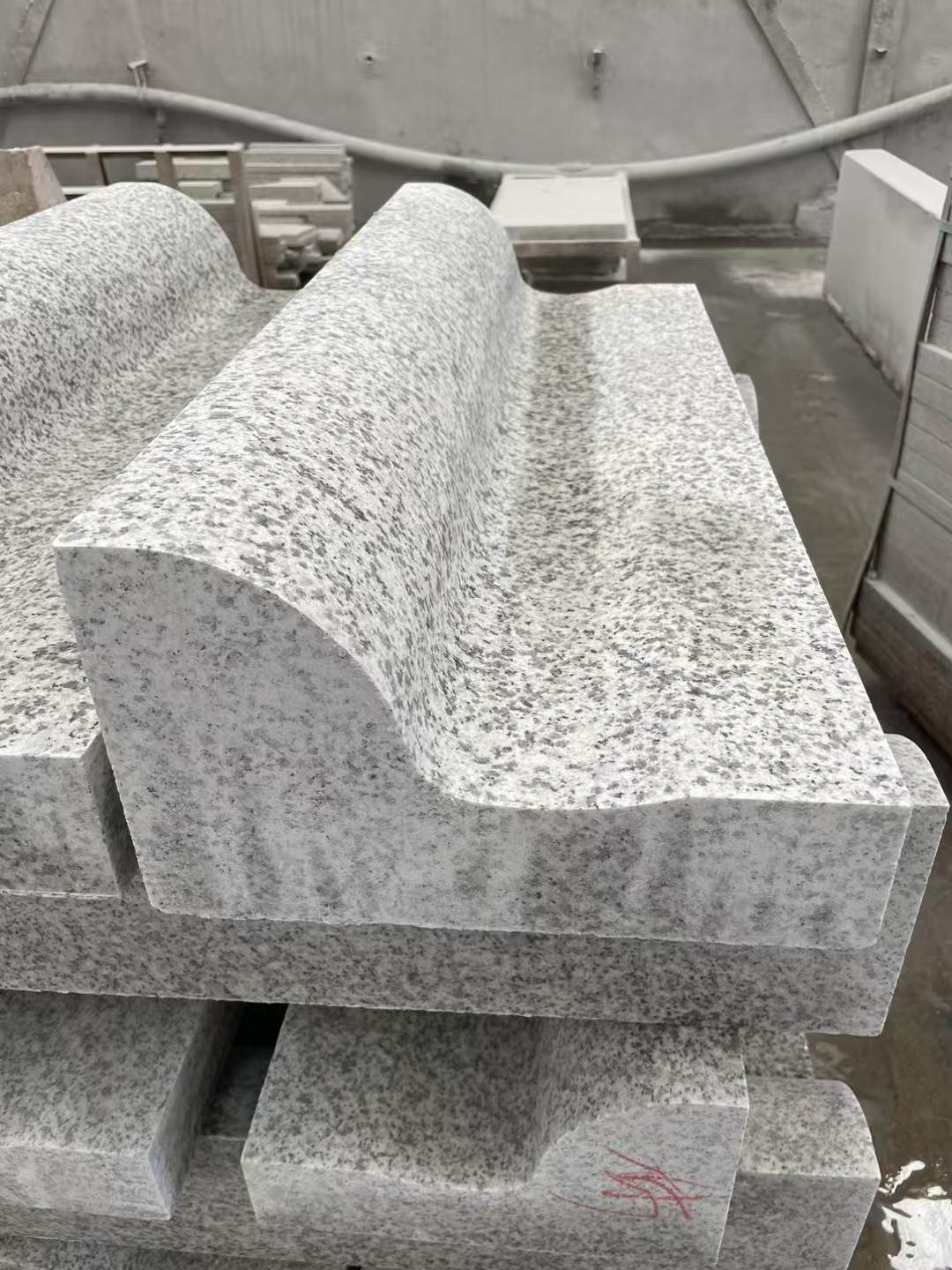 娄底 白麻花岗岩S型路沿石，路侧石，马路牙子等